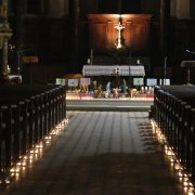 chemin de lumière à l'église